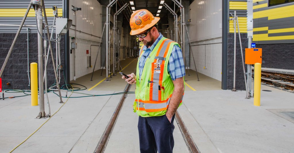 Hensel phelps contractor using Raken.